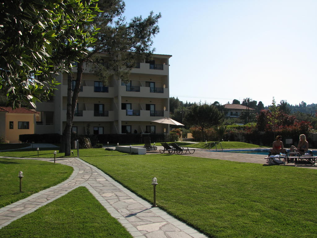 Hotel Azur Kriopigi Esterno foto