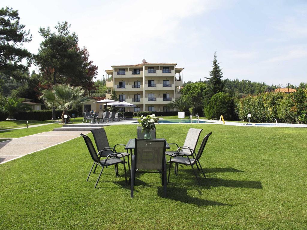 Hotel Azur Kriopigi Esterno foto